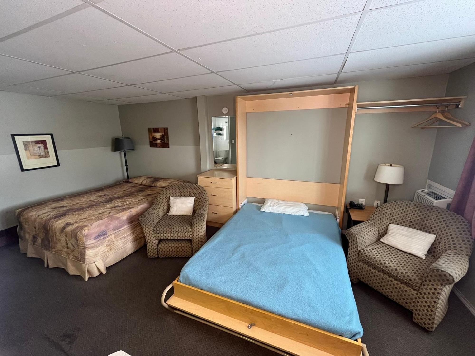 Raccoon Lodge Motel ซิลแวนเลค ห้อง รูปภาพ