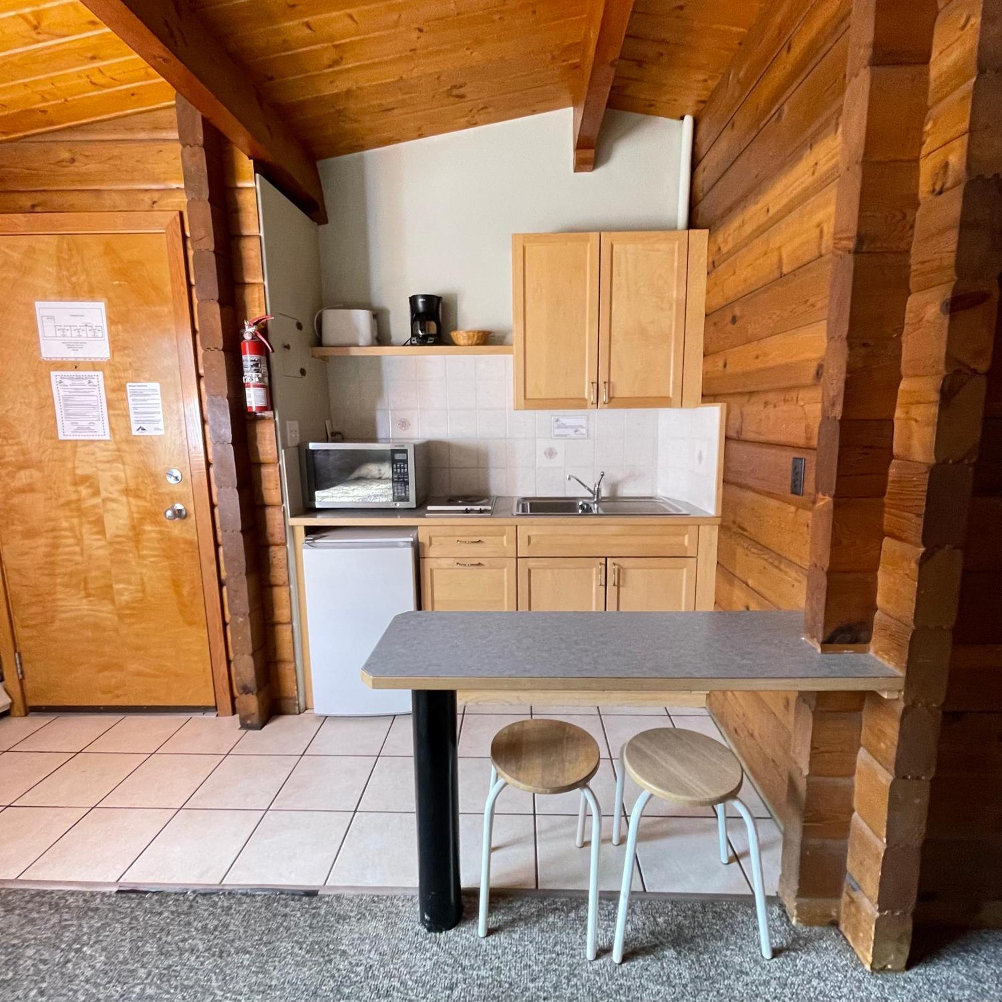 Raccoon Lodge Motel ซิลแวนเลค ภายนอก รูปภาพ